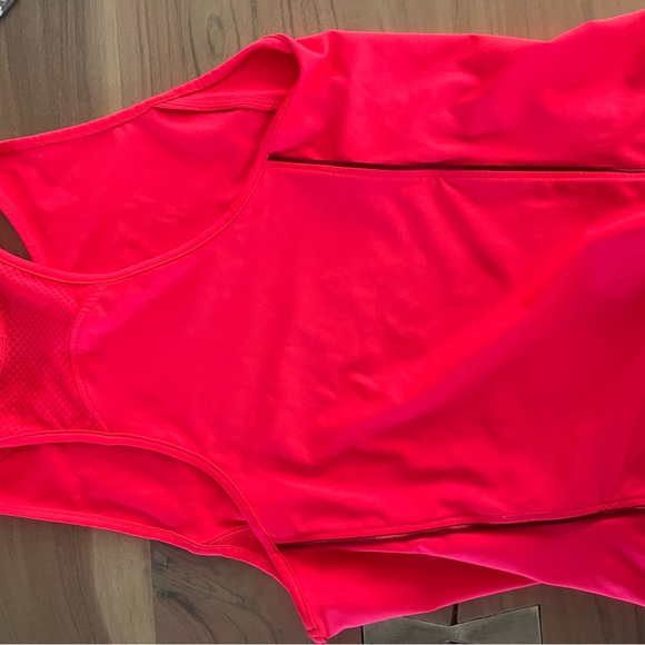 Workout Tank - Picture 2 of 2